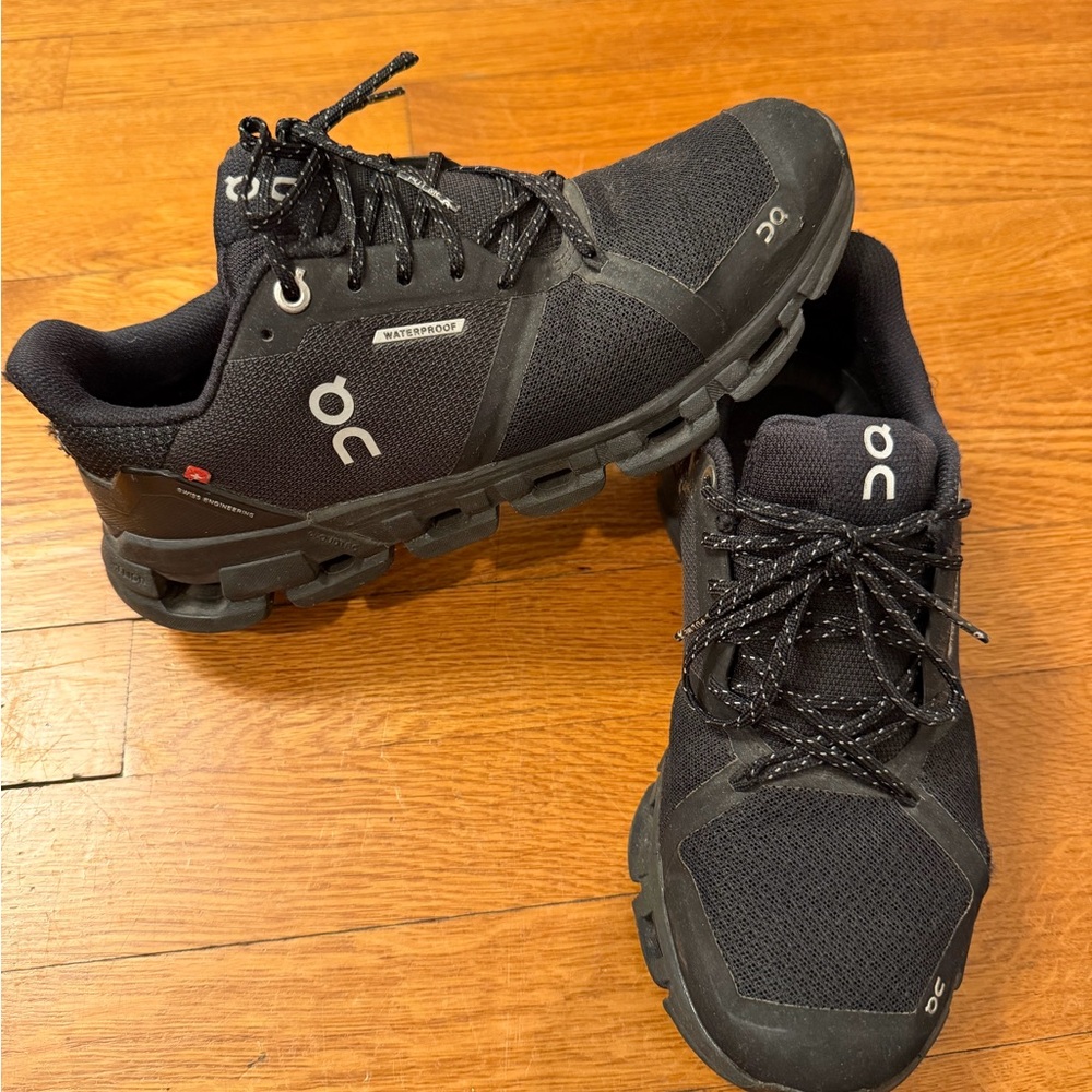 On Running  Black Athletic Shoes